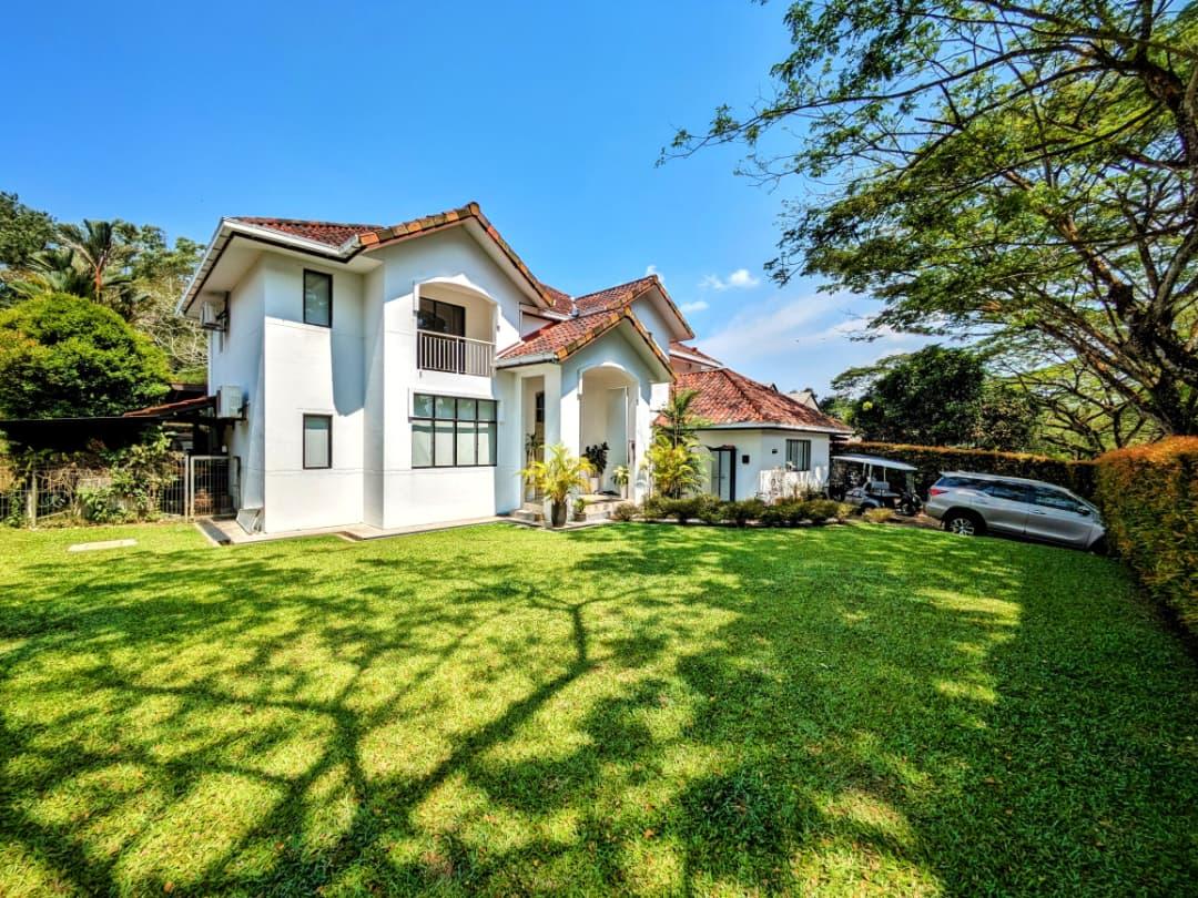 Luxurious Double-Storey Bungalow @ Leisure Farm 2